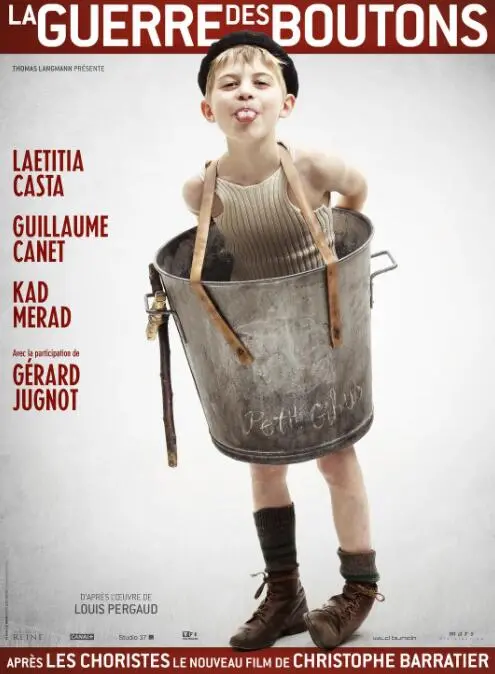 《新纽扣战争》：一场荒诞童趣的成人世界暗流涌动，让你笑中带泪的奇妙观影体验！